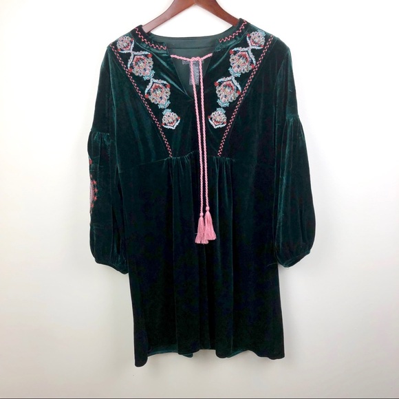 Chelsea & Theodore | Dresses | Chelsea Theodore Green Velvet Embroidered Dress | Poshmark Chelsea & Theodore | Dresses | Chelsea Theodore Green Velvet Embroidered Dress | Poshmark